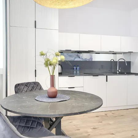 3l Kosciuszki 16 Premium Free Parking No Balcony *